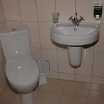 Guest House Motel *