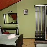 Guest House *