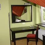 Guest House *