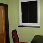 Guest House Motel