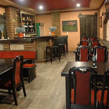 Guest House *
