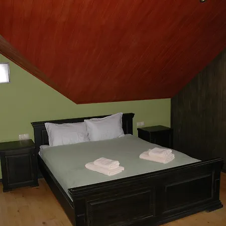 Guest House 汽车旅馆 利沃夫