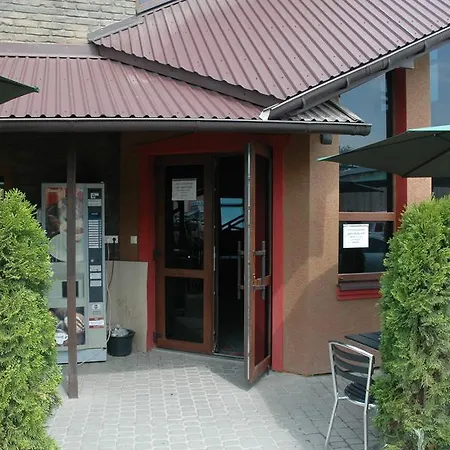 Guest House *