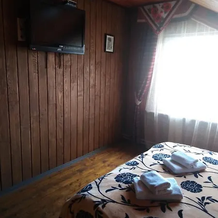 Guest House 利沃夫