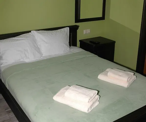 Guest House Μοτέλ *