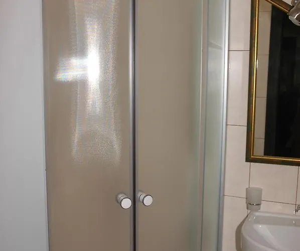 Guest House Μοτέλ Λβιβ