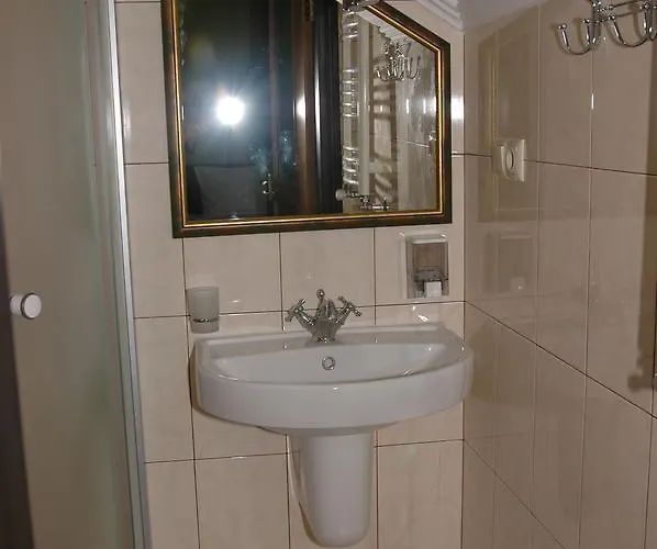 Guest House Μοτέλ Λβιβ